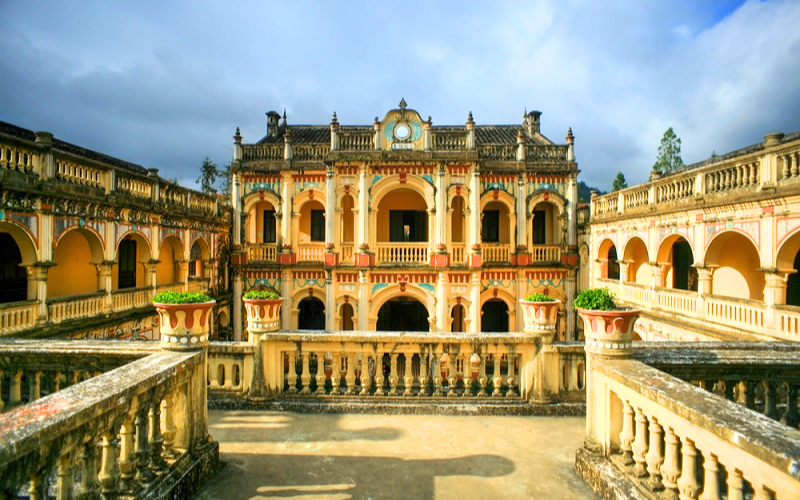 French architecture in Sapa – Colonial heritage amidst the Vietnam’s Northern highlands 5 Hoang A Tuong Palace Stands As A Unique Blend Of East And West In Colonial Era Vietnam