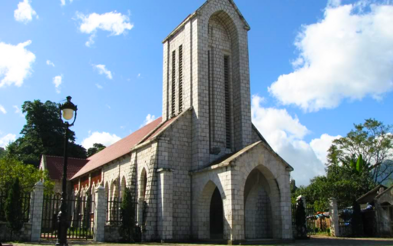 French architecture in Sapa – Colonial heritage amidst the Vietnam’s Northern highlands 3 Sapa Stone Church – A Romanesque Icon Reflecting The Town’s French Colonial Legacy