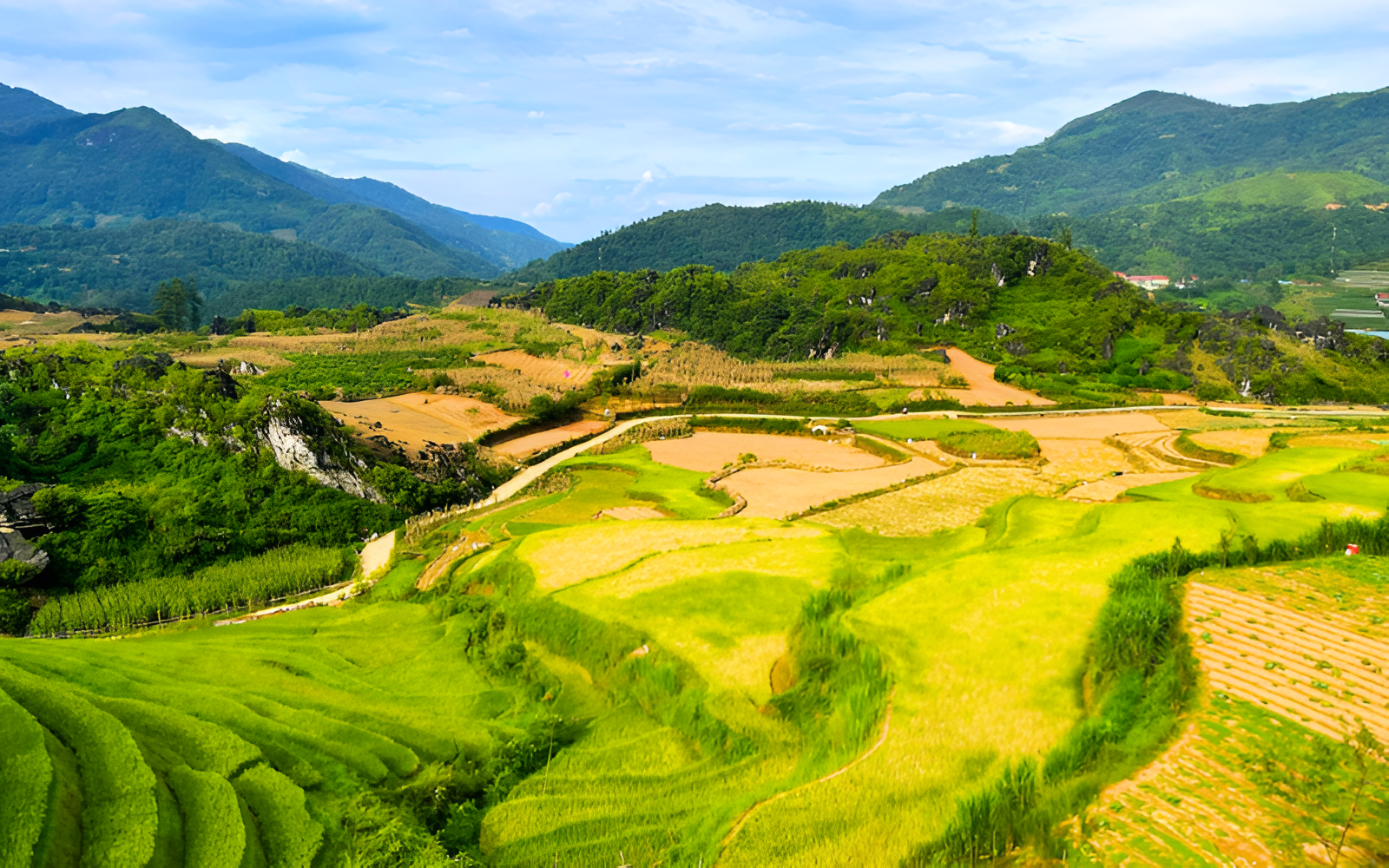 Discovering The Red Dao Culture And Herbal Baths In Ta Phin Village