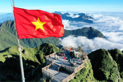 Fansipan hành trình chinh phục nóc nhà Đông Dương
